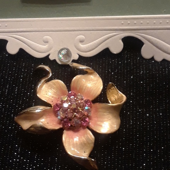 Jewelry - 🥂HP🎉Antique broach